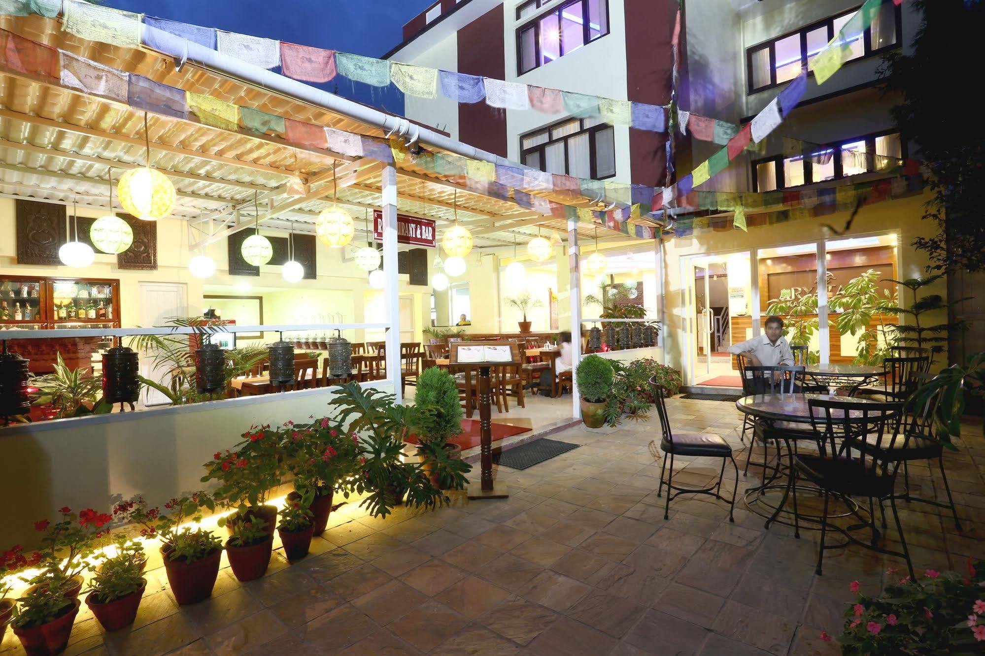 Aryatara Kathmandu Hotel Dış mekan fotoğraf