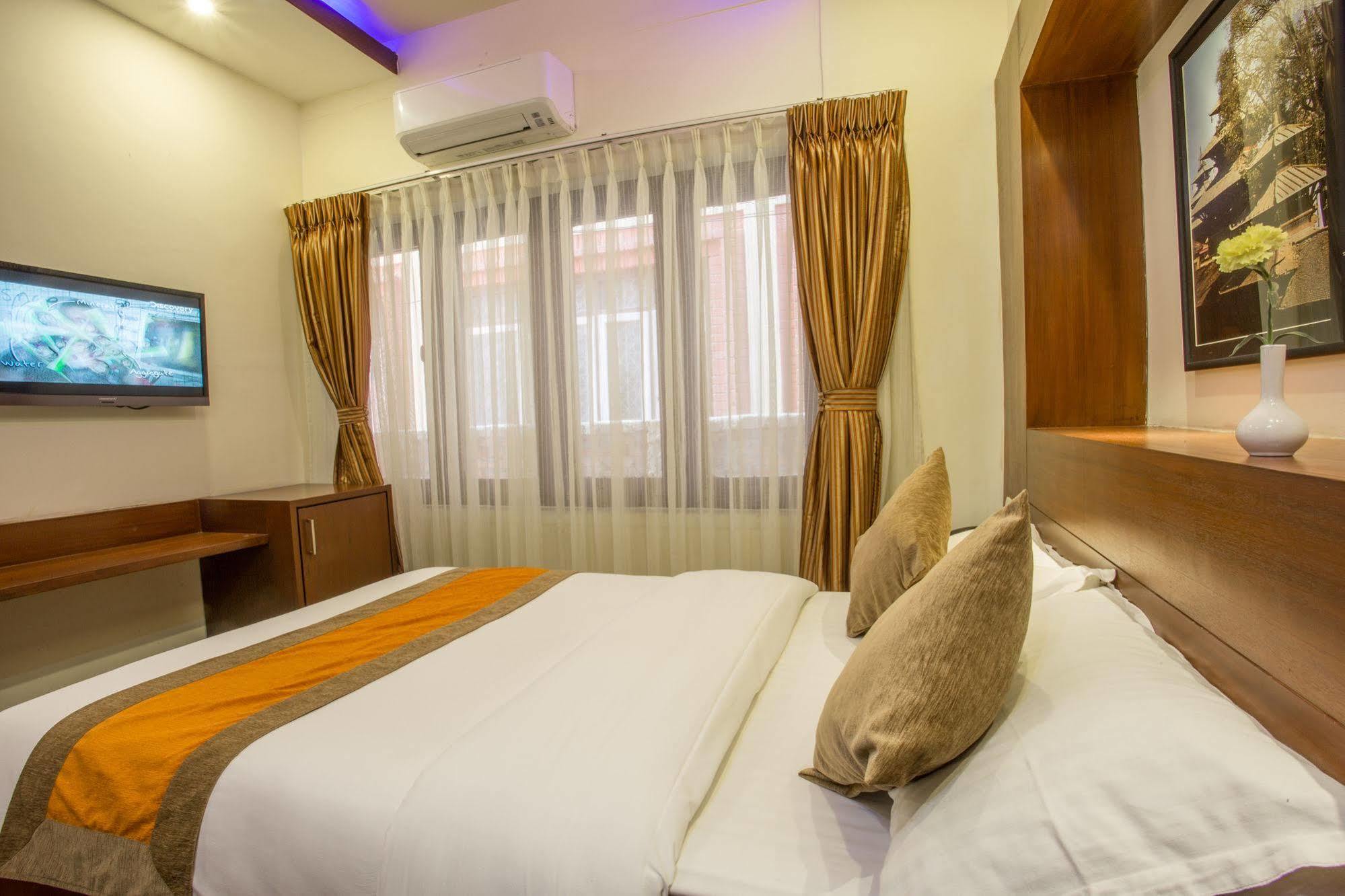 Aryatara Kathmandu Hotel Dış mekan fotoğraf